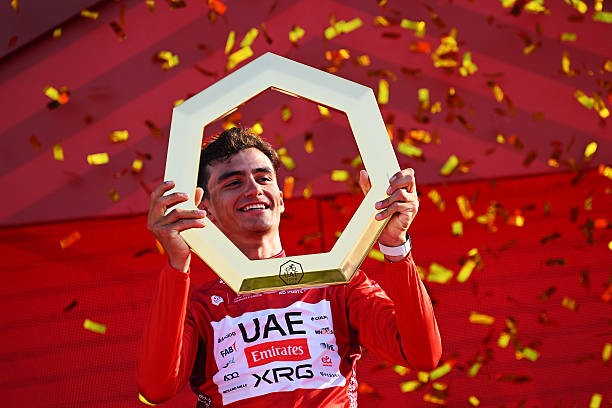 girodociclismo.com.br isaac del toro esta cada vez mais parecido com tadej pogacar vencedor de 4 etapas do tour de france analisa o mexicano image 3