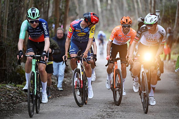girodociclismo.com.br joao almeida e isaac del toro confirmados no criterium du dauphine uae emirates revela poderosa equipe image 5