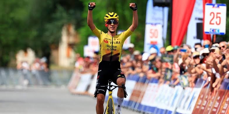 girodociclismo.com.br jonas vingegaard com forte apoio no tour de france visma lease a bike anuncia a equipe para a competicao assista o video image 2