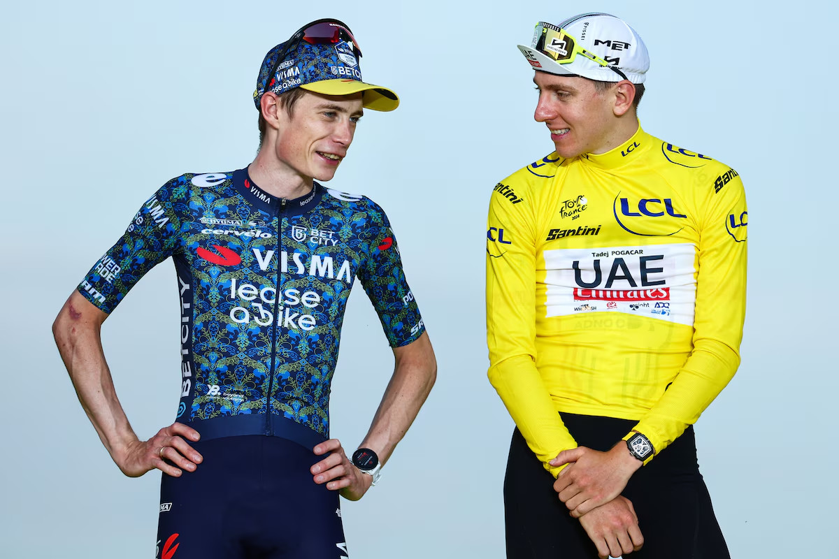girodociclismo.com.br jonas vingegaard projeta duelo com pogacar a vitoria no giro me catapultou para outra dimensao estou melhor que no inicio vingegaard e pogacar conversando tour
