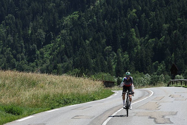girodociclismo.com.br paul seixas abandona o criterium du dauphine frances nao suportou as consequencias da recente queda image 2