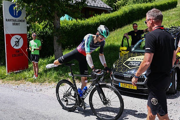 girodociclismo.com.br paul seixas abandona o criterium du dauphine frances nao suportou as consequencias da recente queda image