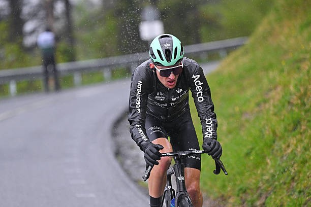 girodociclismo.com.br paul seixas estava se tornando o queridinho a prova expos suas fraquezas vencedor de etapas do tour de france analisa a evolucao do frances image 2