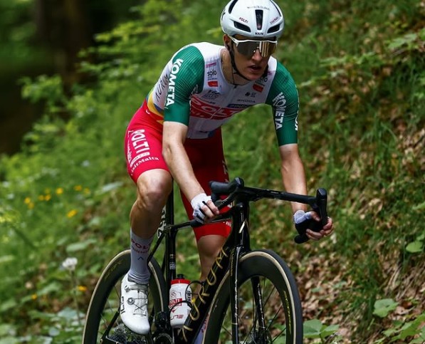 Revelação do Giro d'Italia 2026 assina contrato no WorldTour a partir de 2027 2 girodociclismo.com.br revelacao do giro ditalia 2026 assina contrato no worldtour a partir de 2027 image 4