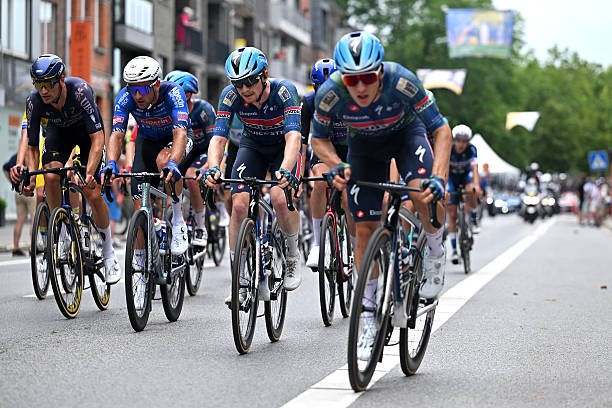 girodociclismo.com.br rune herregodts surpreendente favoritos e vence o campeonato belga de estrada confira os resultados e a chegada image 6