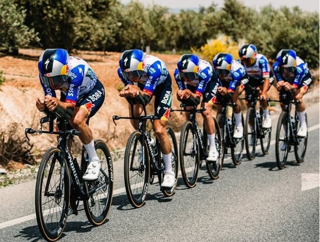 girodociclismo.com.br specialized prepara bicicleta inedita para remco evenepoel no tour de france ela ja deve estar quase pronta image 3