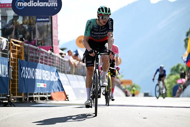 Tadej Pogacar lidera Ranking UCI, Jonas Vingegaard se aproxima após vitória Giro d'Italia; confira o ranking completo 3 girodociclismo.com.br tadej pogacar lidera ranking uci jonas vingegaard se aproxima apos giro ditalia confira o ranking completo image 5