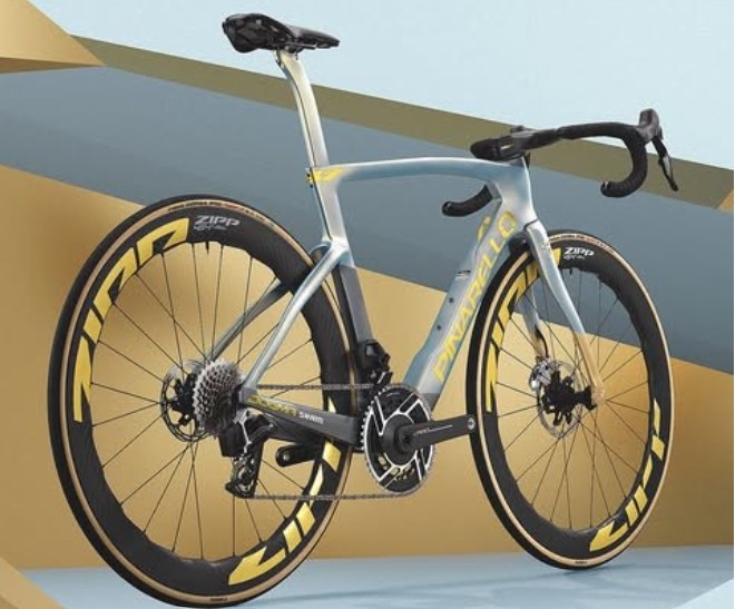 girodociclismo.com.br tour de france 2026 tom pidcock tera uniforme especial q36 5 revela mudancas no uniforme e nas bicicletas image