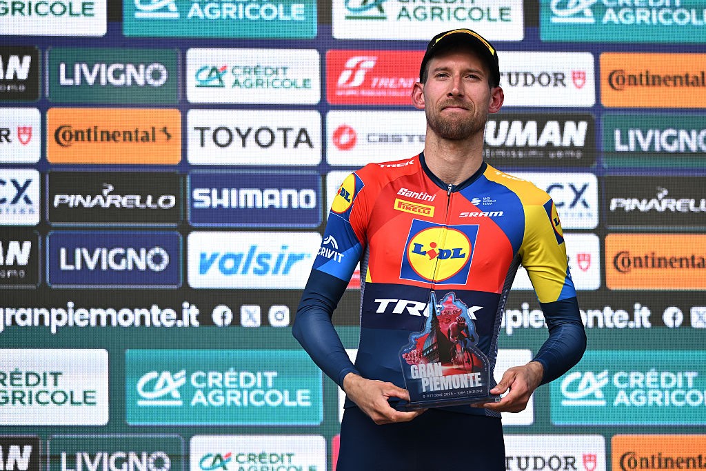 Vice-campeão do Giro d'Italia deve deixar a Decathlon, seu principal gregário também de mudança 3 girodociclismo.com.br vice campeao do giro ditalia deve mudar de equipe ciclista e seu principal gregario image 2
