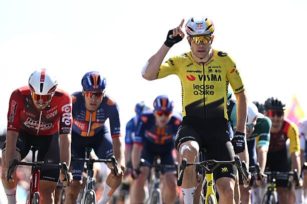 girodociclismo.com.br wout van aert abandona o criterium du dauphine apos vencer a 6a etapa image 1
