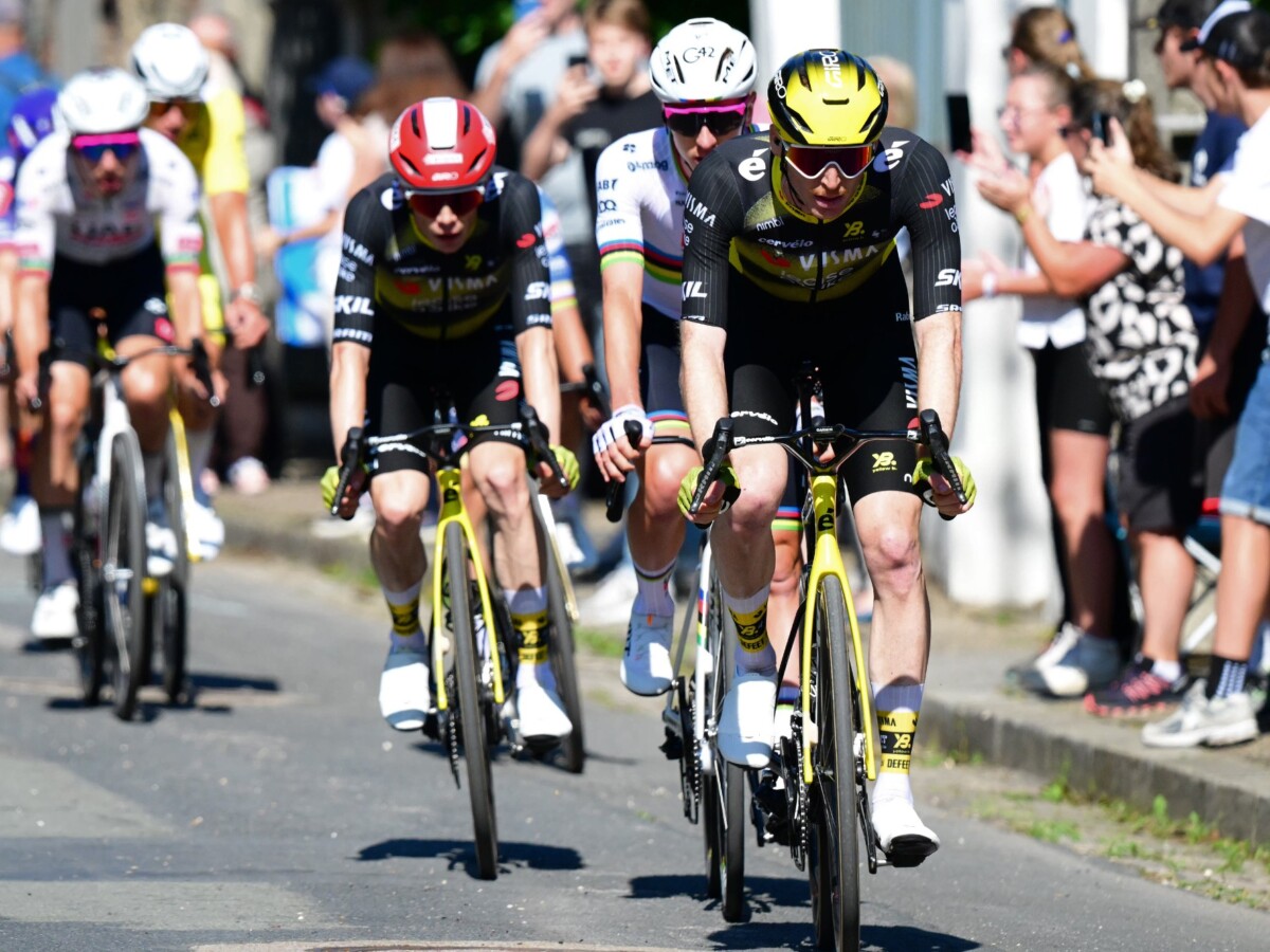 Gregário de Jonas Vingegaard é separado da equipe, ciclista enfrenta doença e Visma admite preocupação no Tour de France 4 girodociclismo.com.br gregario de jonas vingegaard enfrenta doenca e e separado da equipe visma admite preocupacao no tour de france image