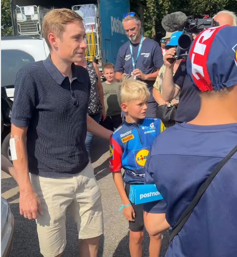 Jonas Vingegaard atualiza sua situação e pode enfrentar Pogacar "o Campeonato Mundial não está descartado", assista os vídeos 2 girodociclismo.com.br jonas vingegaard atualiza sua situacao apos fratura e afirma o campeonato mundial nao esta descartado image 1