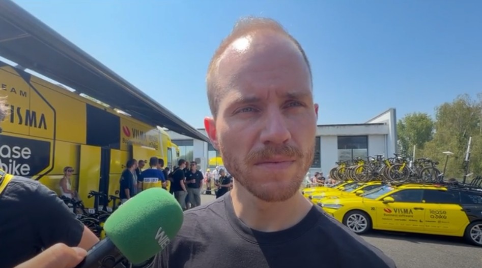 girodociclismo.com.br jonas vingegaard e visma lease a bike com estrategia conservadora nos sprints preciso terminar sem sofrer queda assista o video image