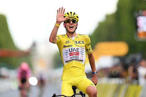 girodociclismo.com.br lance armstrong comenta francamente o dominio de tadej pogacar esse cara e o goat assista o image
