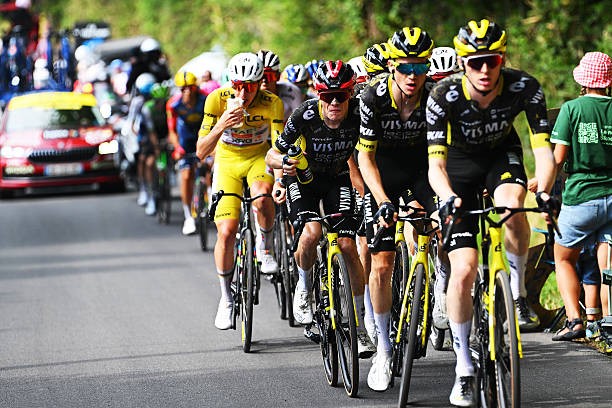 Lance Armstrong faz duas criticas após testes antidoping de Pogacar e Vingegaard "estupidez, uma violação dos direitos humanos" 3 girodociclismo.com.br lance armstrong critica fortemente a uci apos testes antidoping de pogacar e vingegaard estupidez uma violacao dos direitos humanos image 6