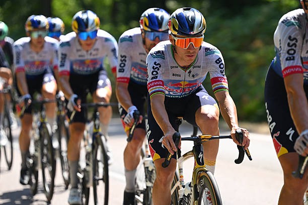 "O Tour de France realmente começa agora" Remco Evenepoel vê início da "verdadeira batalha", assista o vídeo 3 girodociclismo.com.br o tour de france realmente comeca agora remco evenepoel ve inicio da verdadeira batalha assista o video image 4
