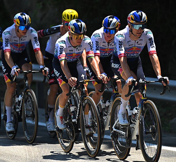 Red Bull BORA anuncia a renovação de contrato de campeão do Giro d'Italia, confira o anúncio oficial 2 girodociclismo.com.br red bull bora anuncia a renovacao de contrato de campeao do giro ditalia confira o anuncio oficial image