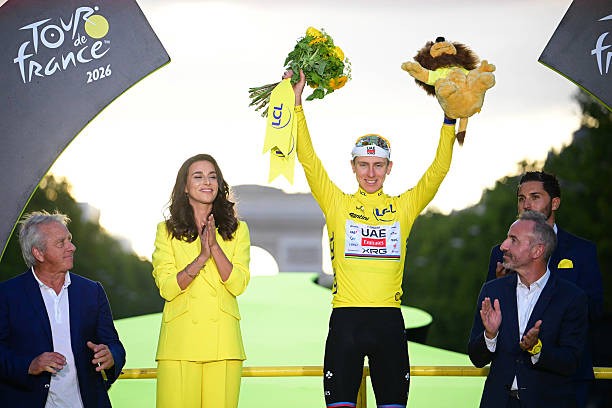 girodociclismo.com.br tadej pogacar e uae emirates dominam premiacoes em dinheiro do tour de france confira os valores arrecadados image