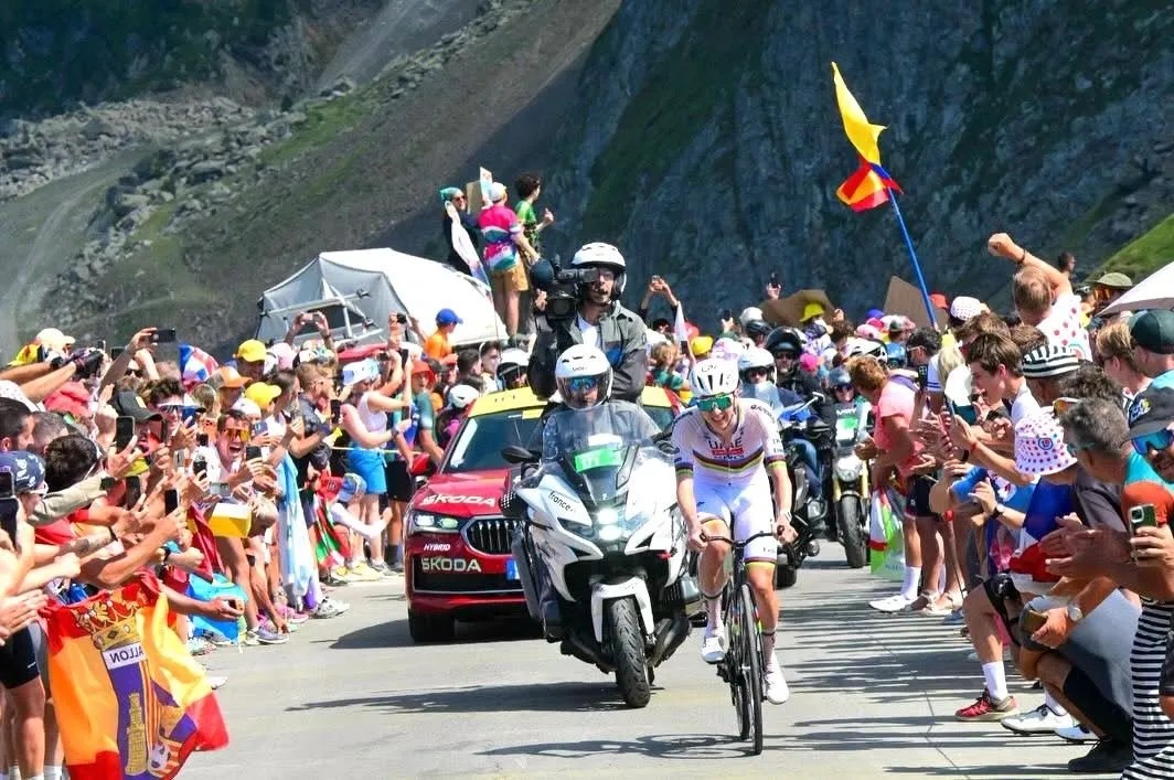 girodociclismo.com.br tadej pogacar nao pergunta como eu e o eddy merckx ele ataca bernard hinault analisa o dominio de pogacar image 6