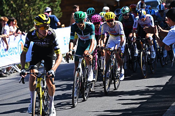 Tadej Pogacar revela detalhes da vitória no Tour de France "no meio da etapa decidimos ir para a vitória", assista a entrevista 2 girodociclismo.com.br tadej pogacar revela detalhes da vitoria no tour de france no meio da etapa decidimos ir para a vitoria assista a entrevista image 4