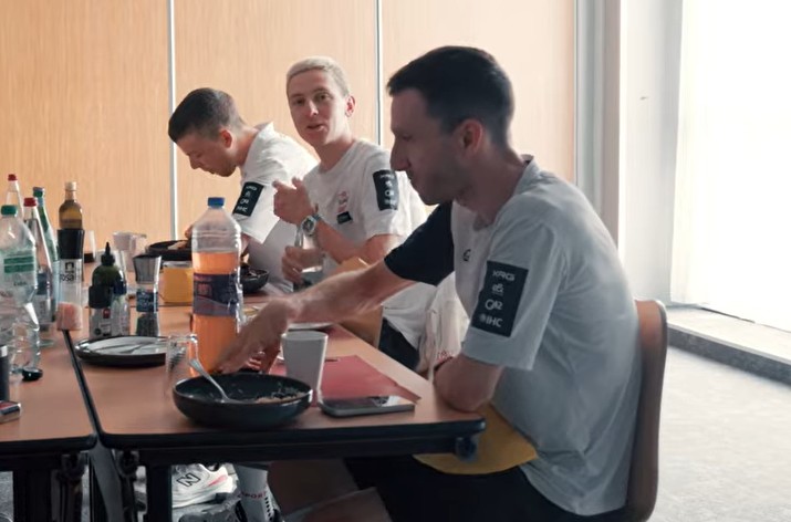 girodociclismo.com.br tadej pogacar revela sonho curioso com van der poel e envia recado ao rival mathieu voce esta me causando estresse assista o video image 2