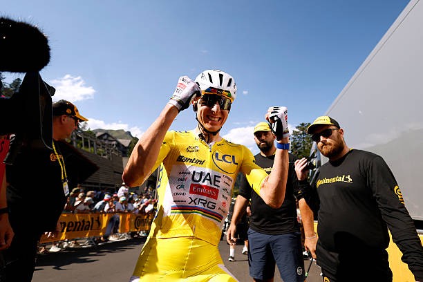 Tadej Pogacar supera Chris Froome e busca mais um recorde histórico no Tour de France 2 girodociclismo.com.br tadej pogacar supera chris froome e busca mais um recorde historico no tour de france image 3