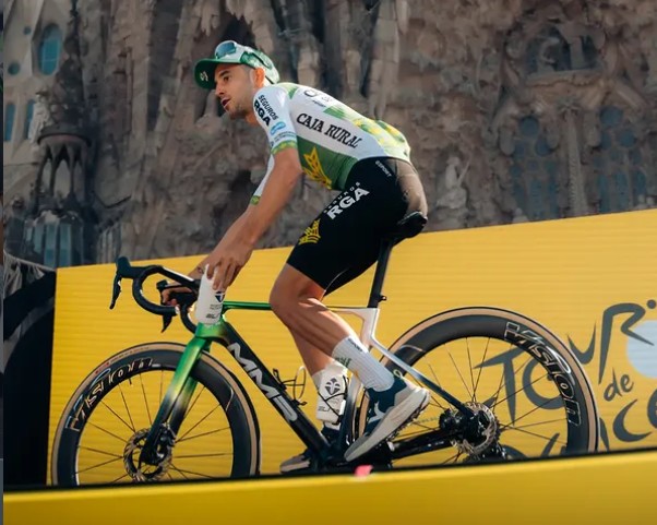 Tour de France 2026: Equipe espanhola perde seu 3º integrante e segue com somente 5 ciclistas na competição 1 girodociclismo.com.br tour de france 2026 equipe espanhola perde seu 3o integrante e segue com somente 5 ciclistas na competicao image 2