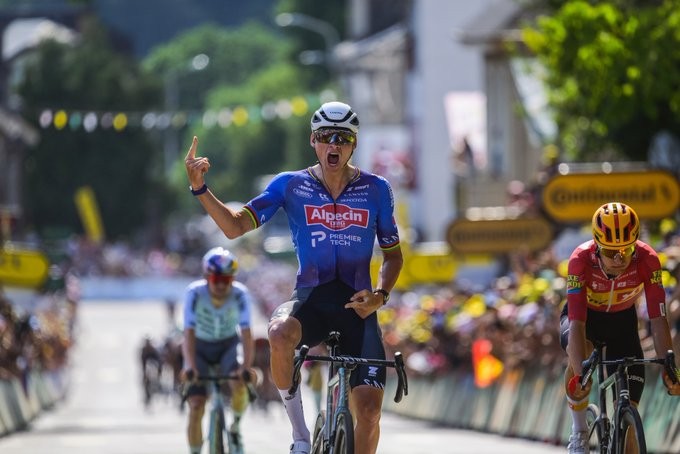 Tour de France 2026: Fuga triunfa e Mathieu van der Poel vence a 9ª etapa, Tadej Pogacar mantém a Maillot Jaune; confira os resultados e a chegada 1 girodociclismo.com.br tour de france 2026 fuga triunfa e mathieu van der poel vence a 9a etapa tadej pogacar mantem a maillot jaune confira os resultados e a chegada image 8