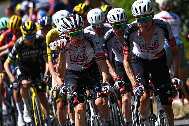 girodociclismo.com.br tour de france 2026 gregario de tadej pogacar admite que uae tentou a vitoria na etapa chegariamos com pogacar brandon e isaac assista o video image