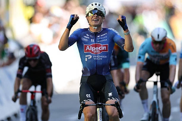 girodociclismo.com.br tour de france 2026 jasper philipsen vence a 17a etapa tadej pogacar mantem a lideranca confira os resultados e a chegada image 10