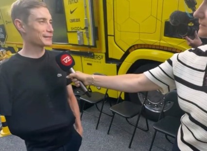 Tour de France 2026: Jonas Vingegaard atualiza sua situação após fratura e descreve a queda "minha roda dianteira derrapou" assista os vídeos 1 girodociclismo.com.br tour de france 2026 jonas vingegaard fala apos abandar a competicao image