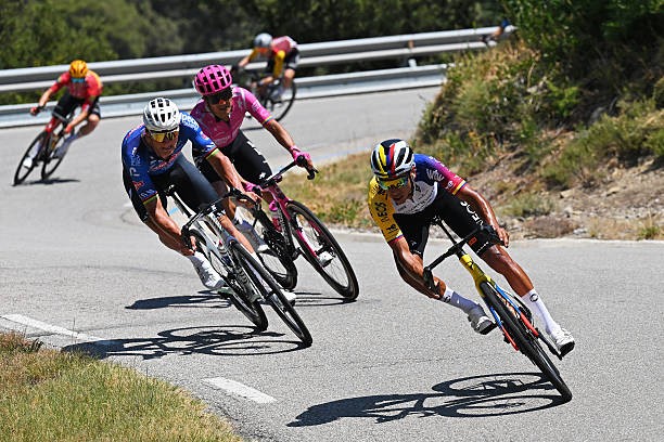 Tour de France 2026: Mathieu van der Poel admite dificuldade com o calor extremo "foi muito ruim, sofri bastante", assista o vídeo 2 girodociclismo.com.br tour de france 2026 mathieu van der poel admite dificuldade com o calor extremo foi muito ruim sofri bastante assista o video image