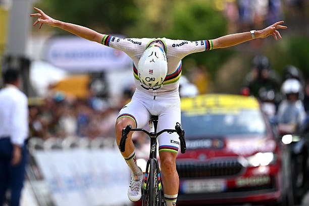 Tour de France 2026: Organização admite "fracasso" após vitória de Tadej Pogacar, "ele é tão forte que qualquer percurso lhe serve" 2 girodociclismo.com.br tour de france 2026 organizacao admite fracasso apos vitoria de tadej pogacar ele e tao forte que qualquer percurso lhe serve image 2