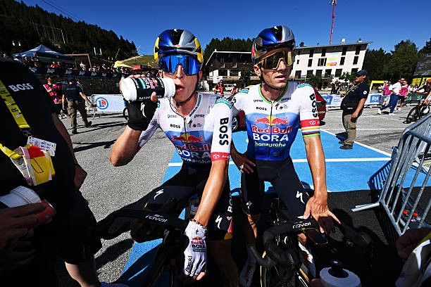 Tour de France 2026: "Remco Evenepoel só pensa em si mesmo" histórico diretor não se surpreende com polêmica na Red Bull Bora 3 girodociclismo.com.br tour de france 2026 remco evenepoel so pensa em si mesmo historico diretor nao se surpreende com polemica na red bull bora image 4