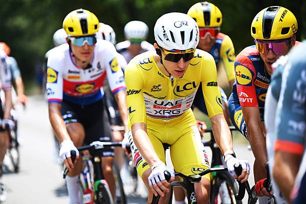 Tour de France 2026: Tadej Pogacar fala após manter a camisa amarela "todos sofreram um pouco depois de ontem", assista o vídeo 2 girodociclismo.com.br tour de france 2026 tadej pogacar fala apos manter a camisa amarela todos sofreram um pouco depois de ontem assista o video image 2