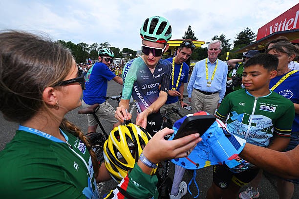 girodociclismo.com.br tour de france 2026 tadej pogacar ja venceu o tour receio que o 2o ficara a mais de 10 minutos ex campeao mundial analisa com sinceridade assista o video image 2