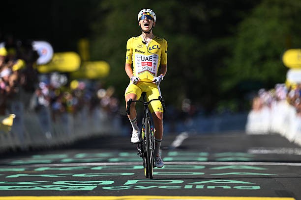 Tour de France 2026: Tadej Pogacar vence a 10ª etapa após voo solo e amplia a liderança; confira os resultados e a chegada