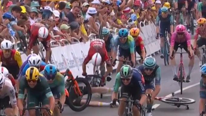 Tour de France 2026: Tim Merlier vence a 12ª etapa marcada por grande queda no final, Tadej Pogacar segue líder; confira os resultados e a chegada 10 girodociclismo.com.br tour de france 2026 tim merlie vence a 12a etapa marcada por grande queda no final tadej pogacar segue lider confira os resultados e a chegada image 4