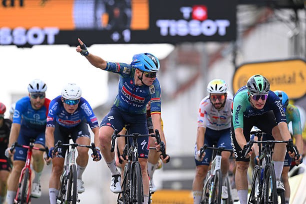 Tour de France 2026: Tim Merlier vence a 12ª etapa marcada por grande queda no final, Tadej Pogacar segue líder; confira os resultados e a chegada 11 girodociclismo.com.br tour de france 2026 tim merlie vence a 12a etapa marcada por grande queda no final tadej pogacar segue lider confira os resultados e a chegada image 6