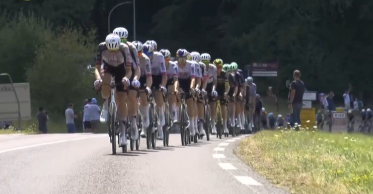 Tour de France 2026: Fuga triunfa e Mauro Schmid vence a 13ª etapa, Tadej Pogacar segue líder; confira os resultados e a chegada 5 girodociclismo.com.br tour de france 2026 tim merlier vence a 13a etapa tadej pogacar segue lider confira os resultados e a chegada image 4