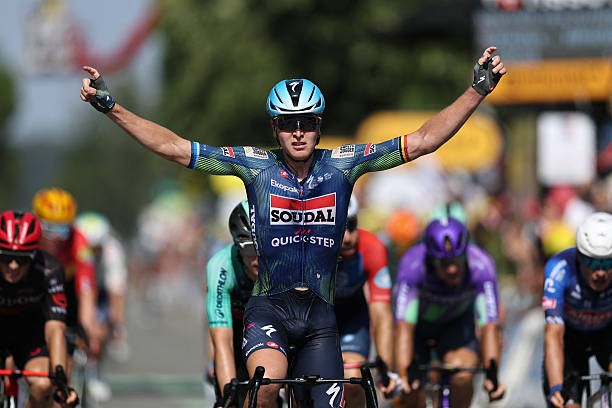 girodociclismo.com.br tour de france 2026 vence a 8a etapa no sprint tadej pogacar segue na lideranca confira os resultados e a chegada image 28