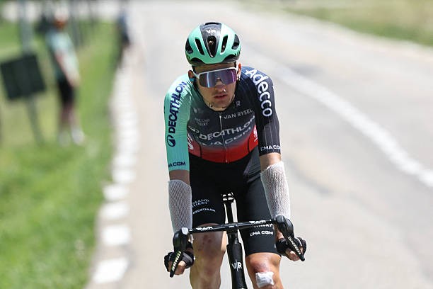 Tour de France 2026: "Vencer Tadej Pogacar não é uma realidade" Paul Seixas admite superioridade do esloveno, assista o vídeo 2 girodociclismo.com.br tour de france 2026 vencer tadej pogacar nao e uma realidade paul seixas atualiza sua preparacao ao tour assista o video image