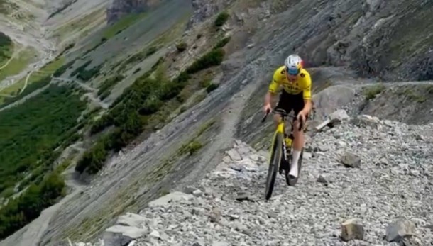 girodociclismo.com.br wout van aert realiza treino impressionante nas dolomitas visando a vuelta e o mundial confira o video image