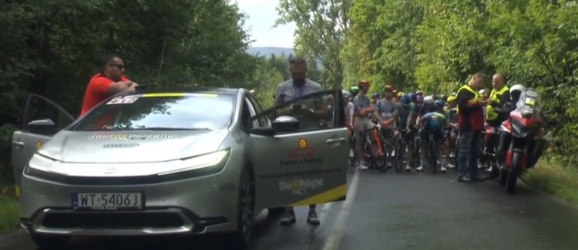 girodociclismo.com.br grande queda interrompe o tour de pologne joao almeida envolvido no grande acidente assista o video image