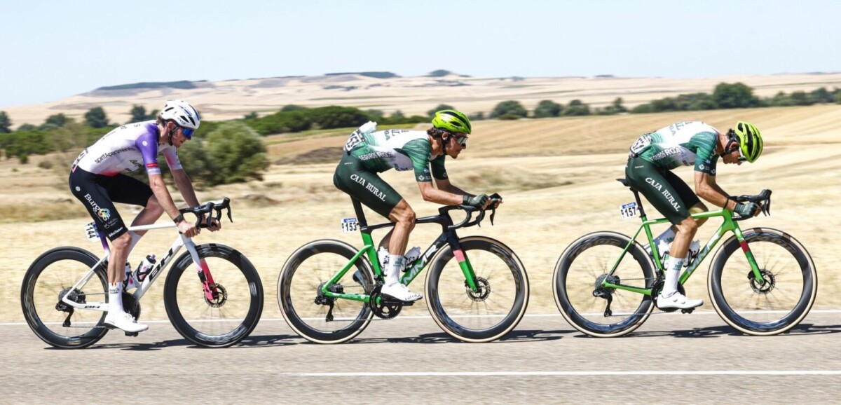 Matthew Brennan vence a 4ª etapa da Vuelta a Burgos; Iúri Leitão é top 4; confira os resultados e a chegada 3 girodociclismo.com.br matthew brennan vence a 4a etapa da vuelta a burgos iuri leitao e top 4 confira os resultados e a chegada image 6