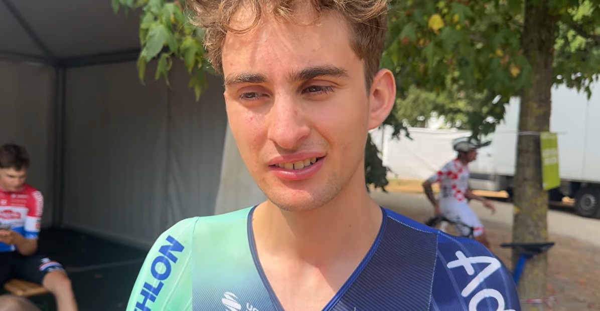 Paul Seixas encerra boatos sobre saída da Decathlon e fala sobre Tadej Pogacar "ele é de outro planeta", assista o vídeo 1 girodociclismo.com.br paul seixas encerra boatos sobre saida da decathlon e fala sobre tadej pogacar ele e de outro planeta assista o video image