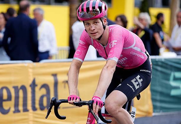 Red Bull-BORA anuncia a contratação de vencedor de etapa do Giro, Remco Evenepoel e Florian Lipowitz recebem forte reforço 3 girodociclismo.com.br red bull bora contrata vencedor de etapa do giro ditalia remco evenepoel e florian lipowitz recebem forte reforco image