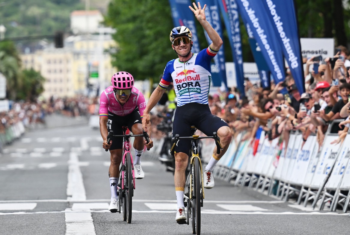 girodociclismo.com.br remco evenepoel analisa vitoria e admite foco no campeonato mundial o percurso deveria me favorecer assista o video image 4