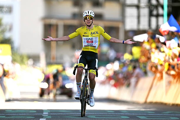 girodociclismo.com.br tadej pogacar e joao almeida confirmados na vuelta a espana 2026 uae emirates anuncia sua poderosa equipe para a competicao image 1