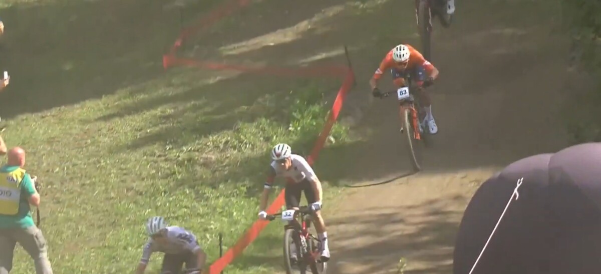 girodociclismo.com.br tom pidcock conquista novamente o mundial de mountain bike em val di sole image 18